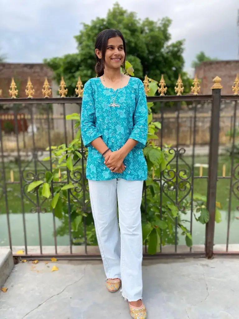 women short kuti